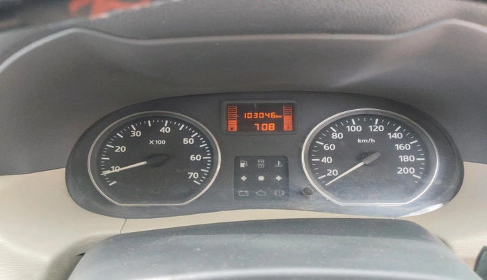 2014 Nissan Terrano XV D THP 110 PS, Diesel, Manual, 1,03,046 km, interior