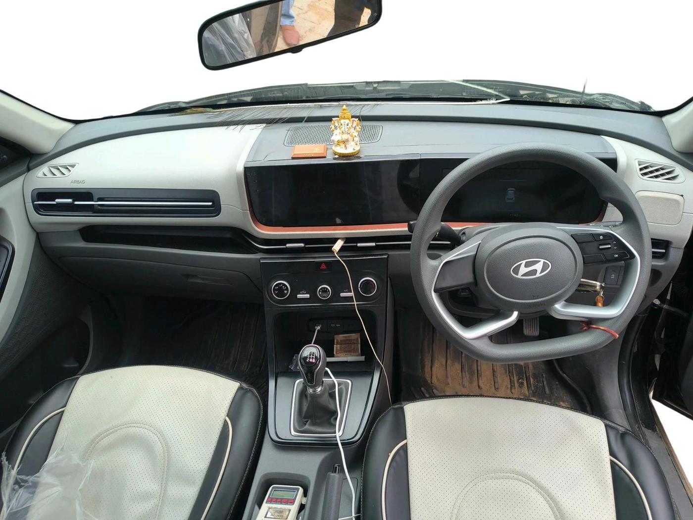 2025 Hyundai Creta E 1.5 PETROL, Petrol, Manual, 11,183 km, interior