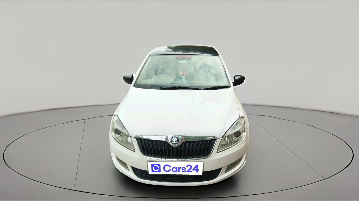 2015 Skoda Rapid 1.5 TDI CR ELEGANCE AT, Diesel, Automatic, 80,712 km, exterior