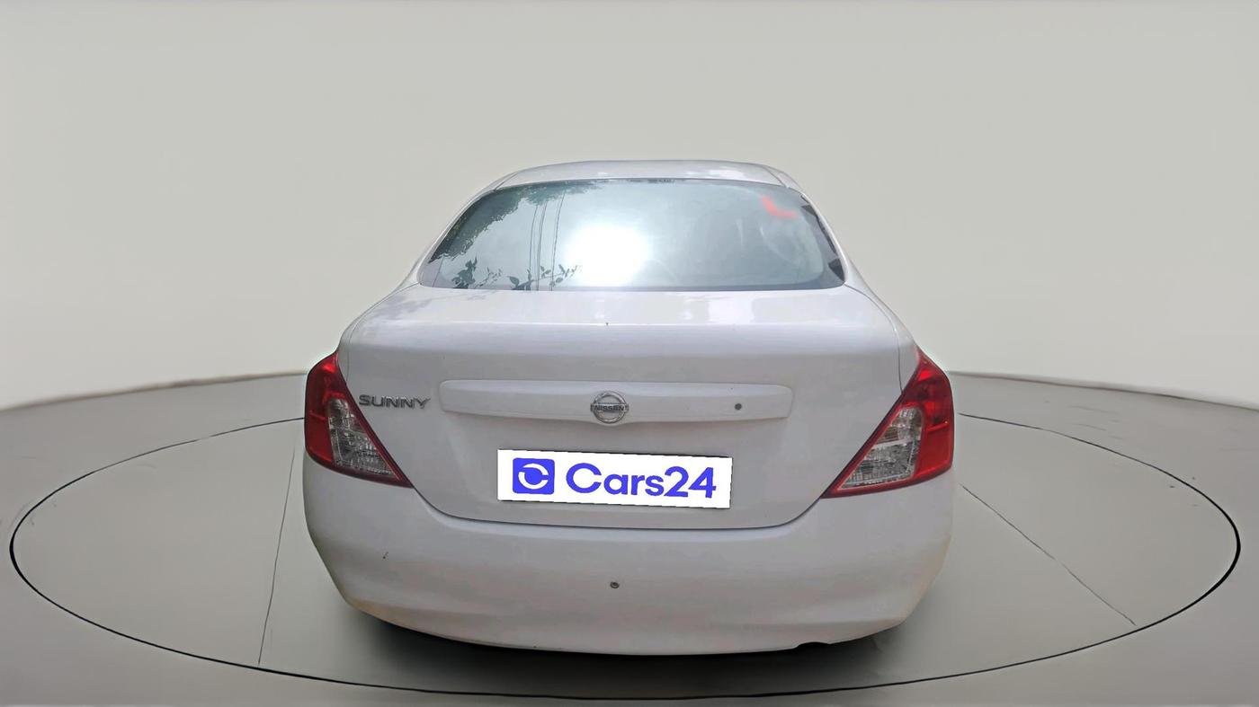 2013 Nissan Sunny XE, Petrol, Manual, 77,422 km, exterior