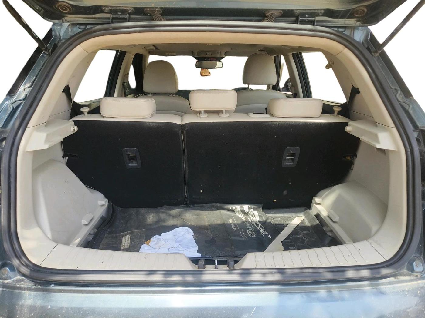 2019 Mahindra XUV300 W8 (O) 1.2 PETROL, Petrol, Manual, 75,602 km, exterior