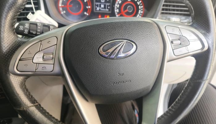 2019 Mahindra XUV300 W8 (O) 1.2 PETROL, Petrol, Manual, 75,602 km, interior