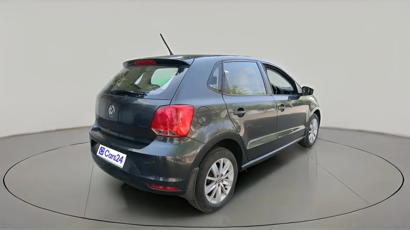 2016 Volkswagen Polo HIGHLINE1.2L, Petrol, Manual, 63,440 km, exterior
