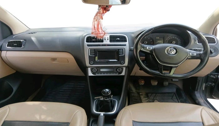 2016 Volkswagen Polo HIGHLINE1.2L, Petrol, Manual, 63,440 km, interior