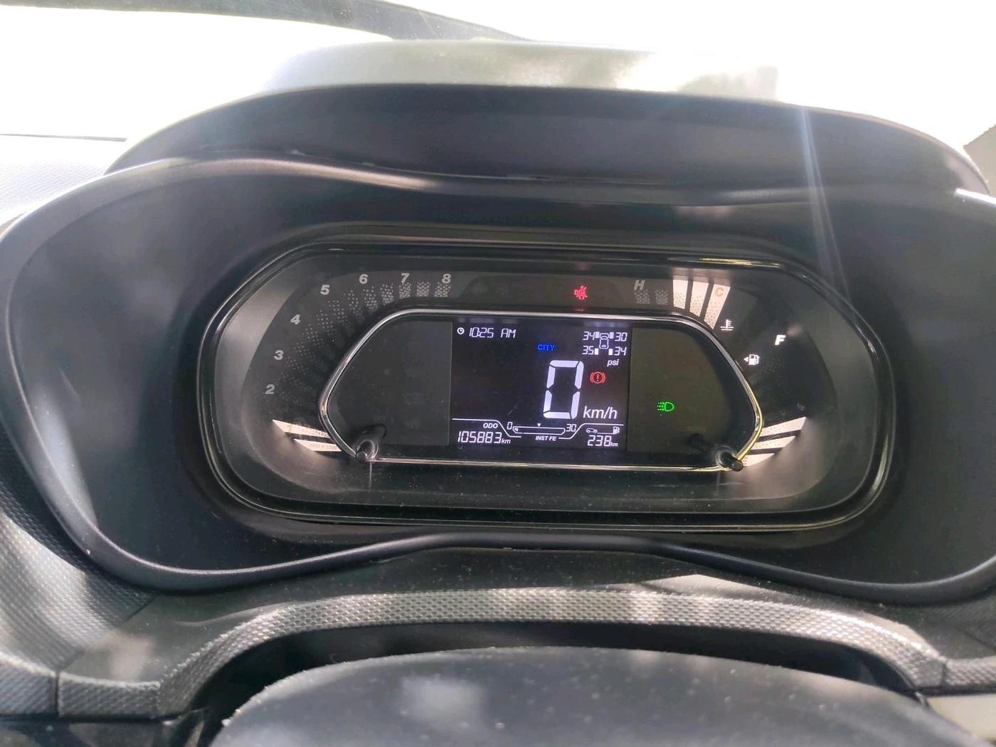 2023 Tata NEXON XZ PLUS SUNROOF DARK DIESEL, Diesel, Manual, 1,05,883 km, interior