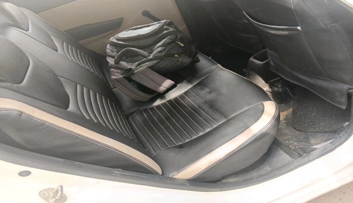 2014 Hyundai Eon MAGNA +, Petrol, Manual, 1,12,530 km, interior