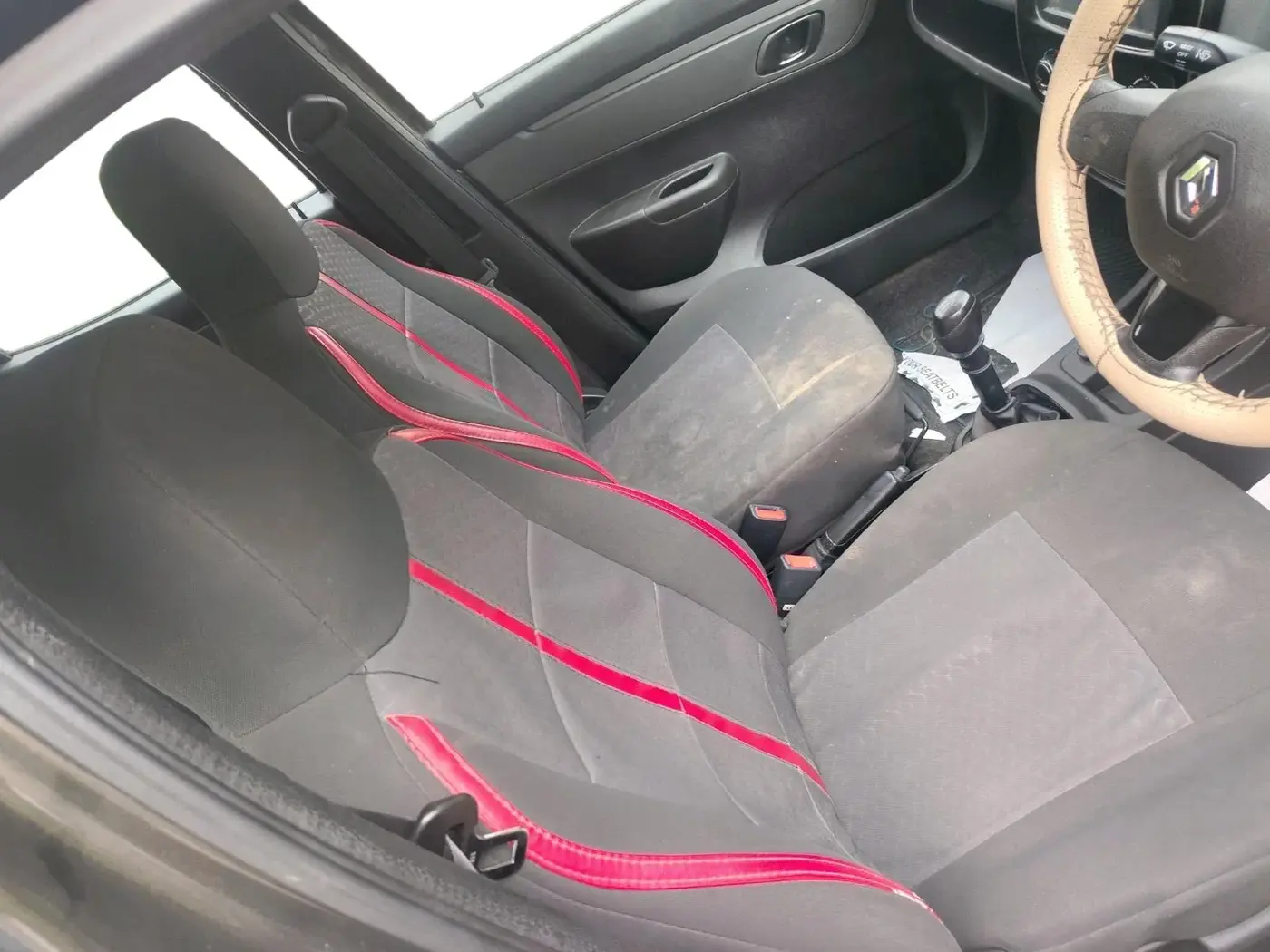2017 Renault Kwid RXT 0.8, Petrol, Manual, 86,577 km, interior