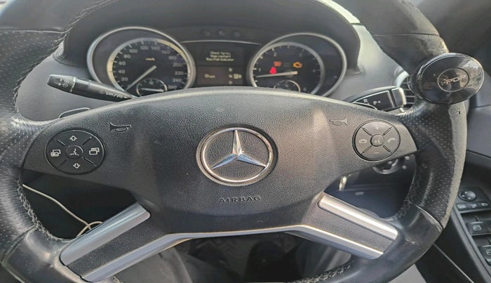 2011 Mercedes Benz Ml Class 350 CDI, Diesel, Automatic, 1,52,732 km, interior
