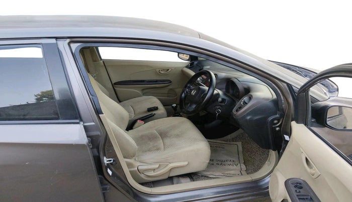 2013 Honda Amaze 1.2L I-VTEC S, Petrol, Manual, 1,43,623 km, interior