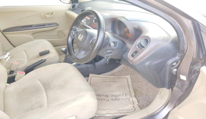 2013 Honda Amaze 1.2L I-VTEC S, Petrol, Manual, 1,43,623 km, interior