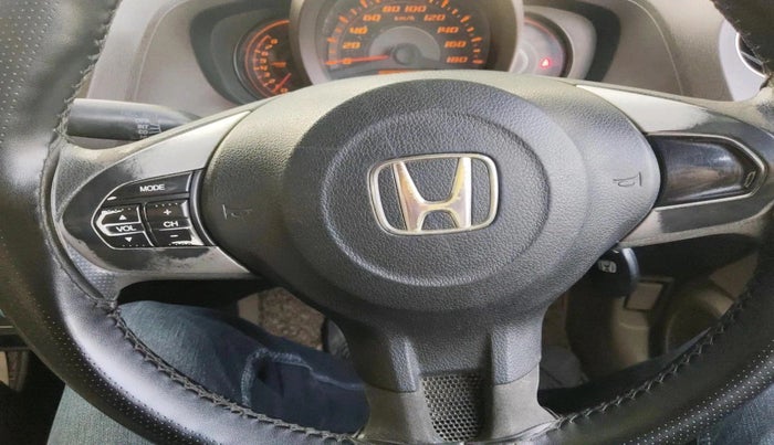 2013 Honda Amaze 1.2L I-VTEC S, Petrol, Manual, 1,43,623 km, interior