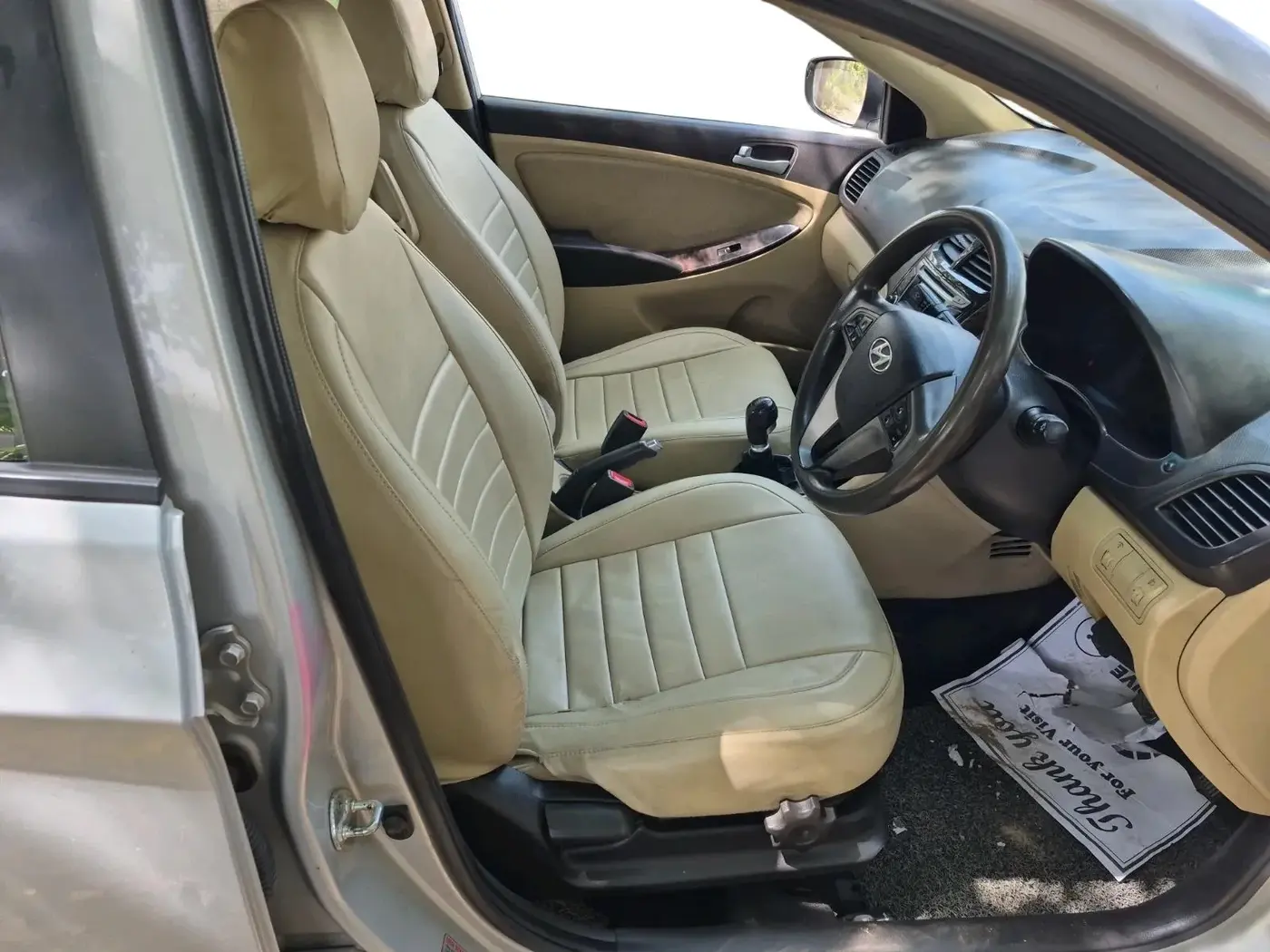 2015 Hyundai Verna FLUIDIC 1.6 CRDI S(O) 4S, Diesel, Manual, 2,43,270 km, interior