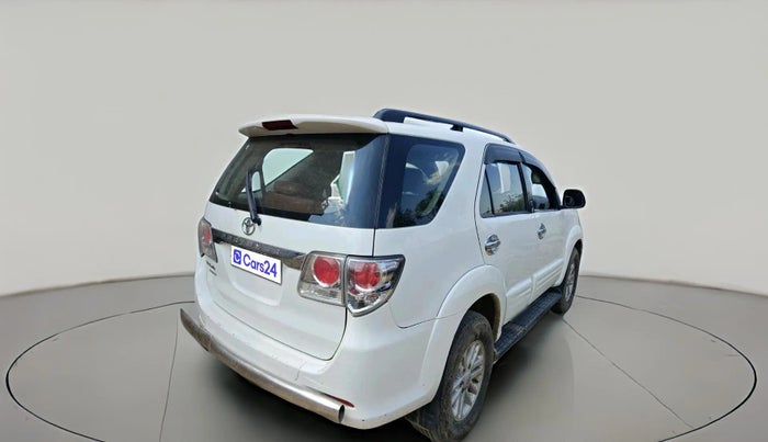 2013 Toyota Fortuner 3.0 4X2 AT, Diesel, Automatic, 1,21,569 km, exterior