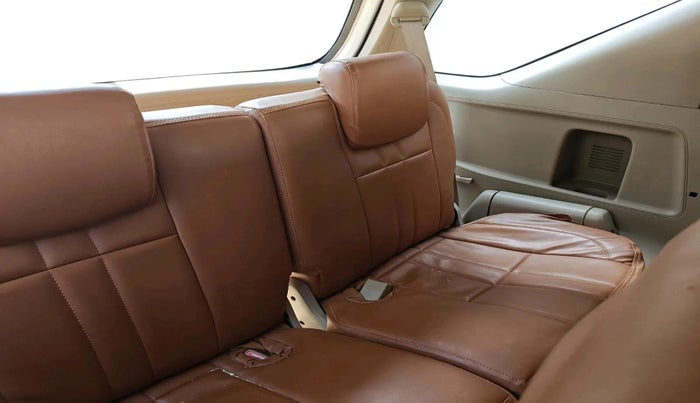 2013 Toyota Fortuner 3.0 4X2 AT, Diesel, Automatic, 1,21,569 km, interior