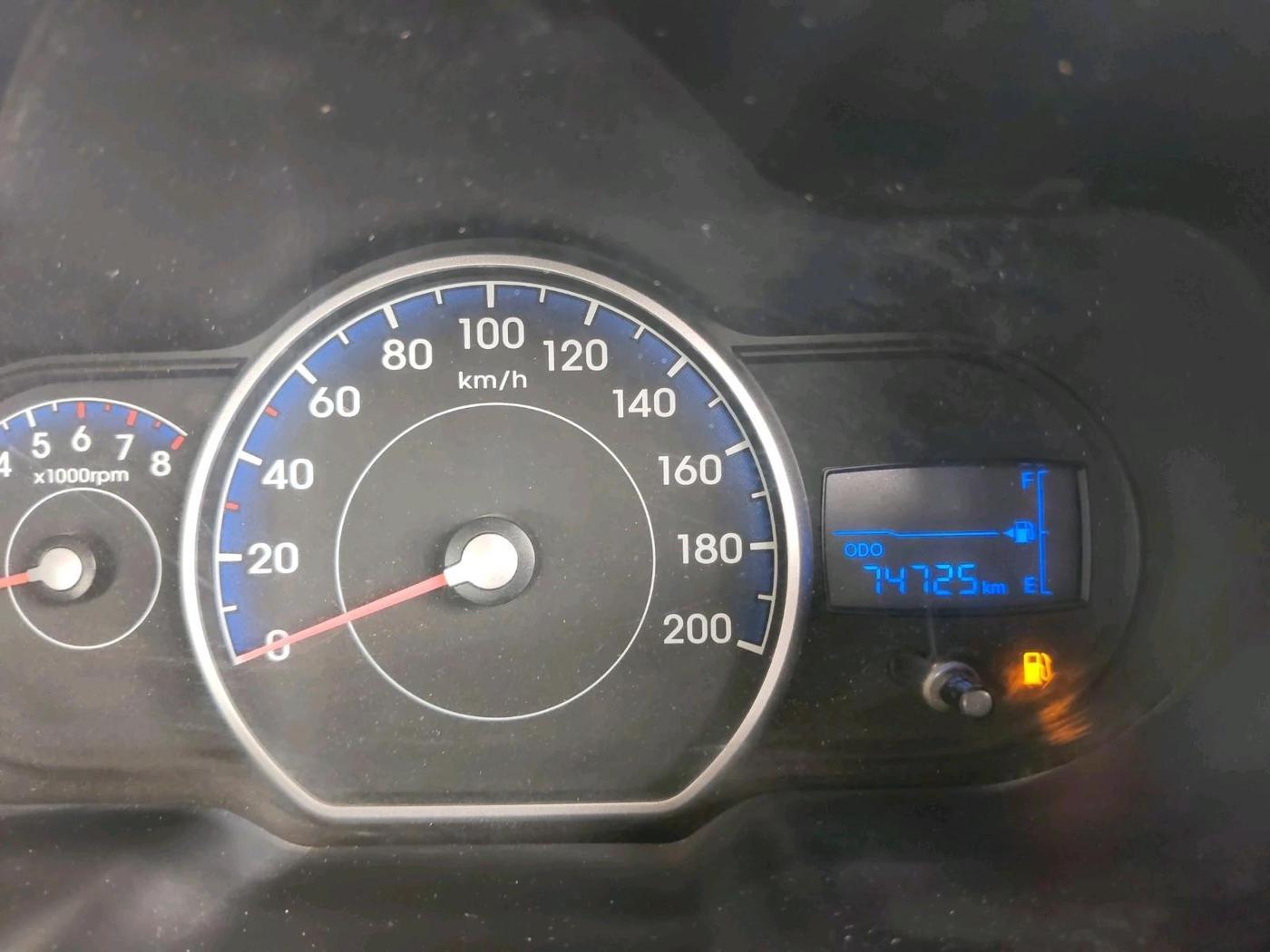 2014 Hyundai i10 MAGNA 1.1, Petrol, Manual, 74,725 km, interior