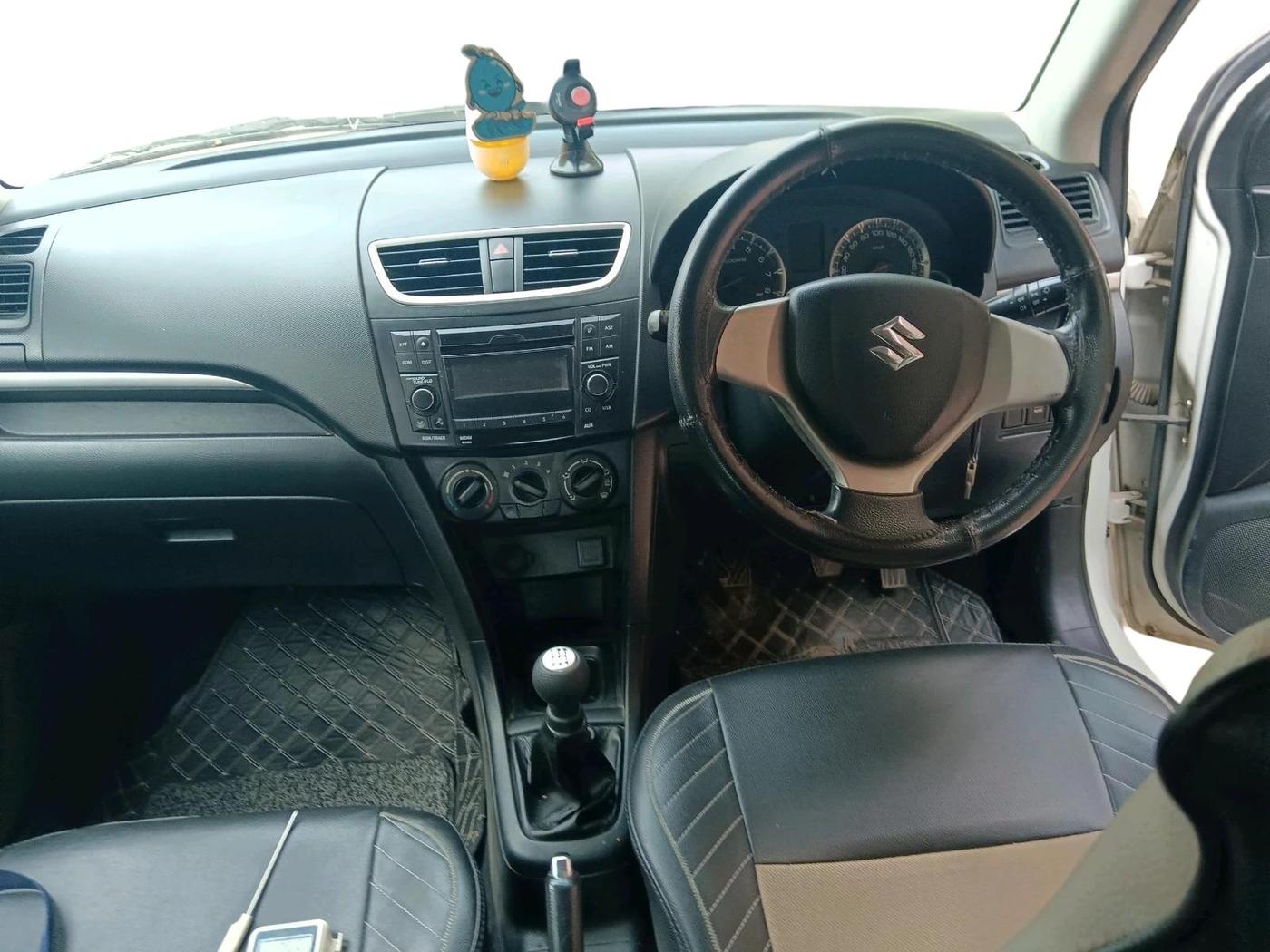 2015 Maruti Swift VXI, Petrol, Manual, 1,07,941 km, interior