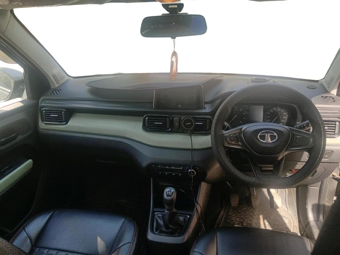 2023 Tata PUNCH ADVENTURE MT, Petrol, Manual, 25,200 km, interior