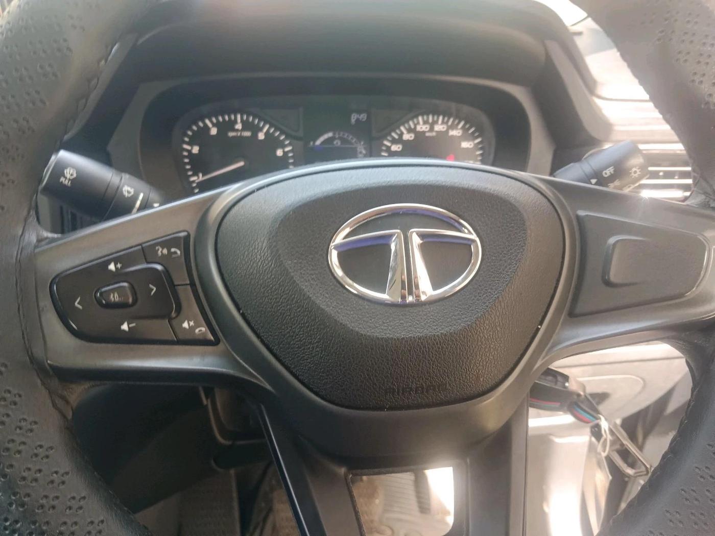 2023 Tata PUNCH ADVENTURE MT, Petrol, Manual, 25,200 km, interior