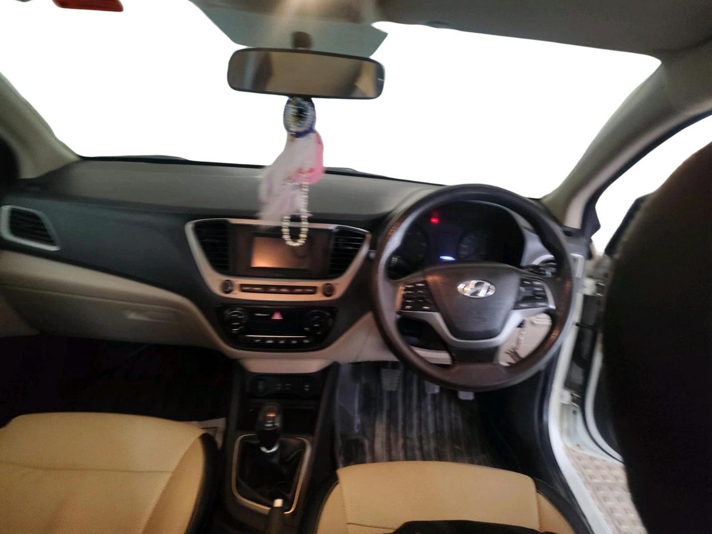 2018 Hyundai Verna 1.6 EX CRDI, Diesel, Manual, 1,40,992 km, interior