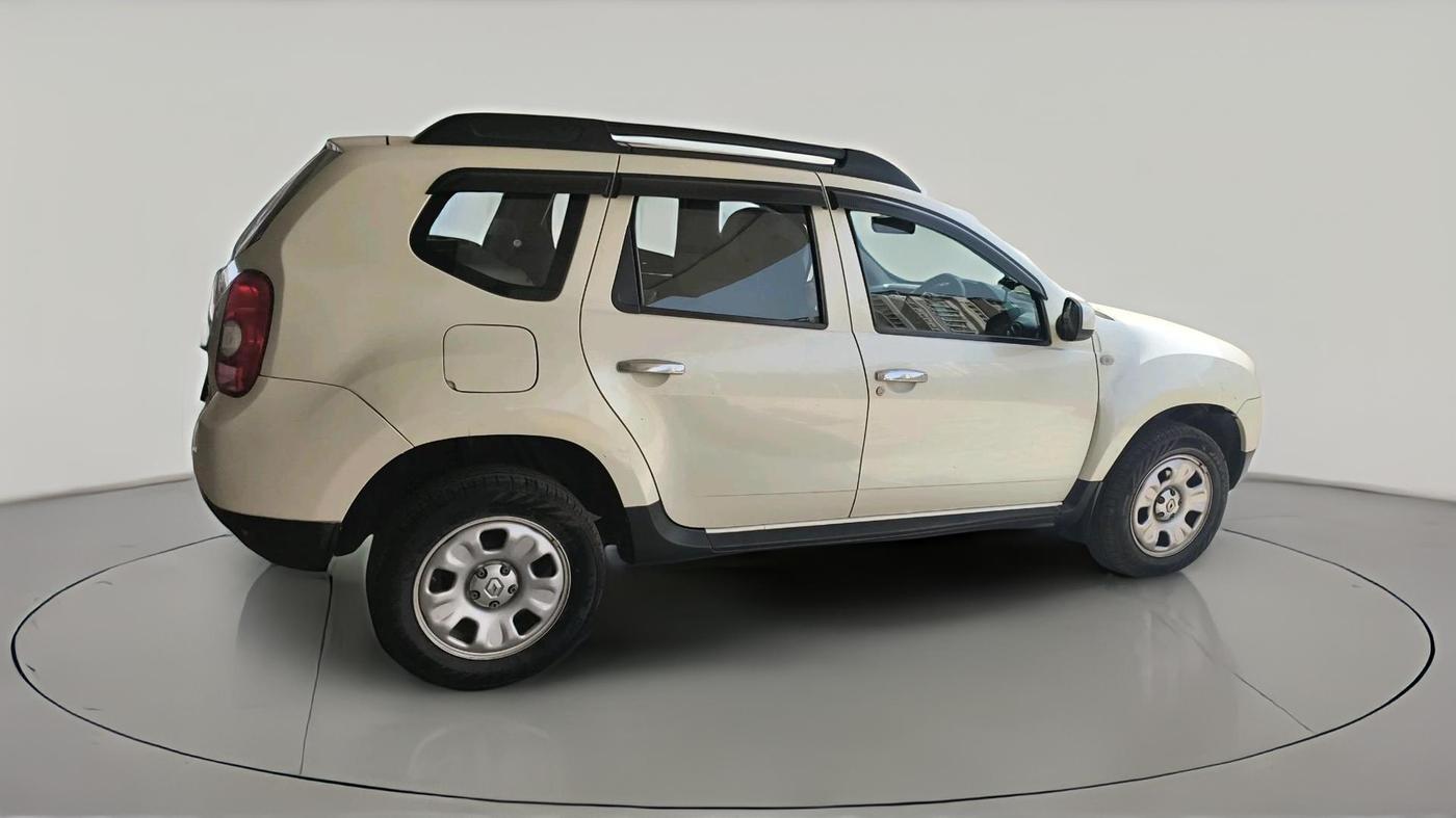 2014 Renault Duster RXE PETROL, Petrol, Manual, 51,731 km, exterior