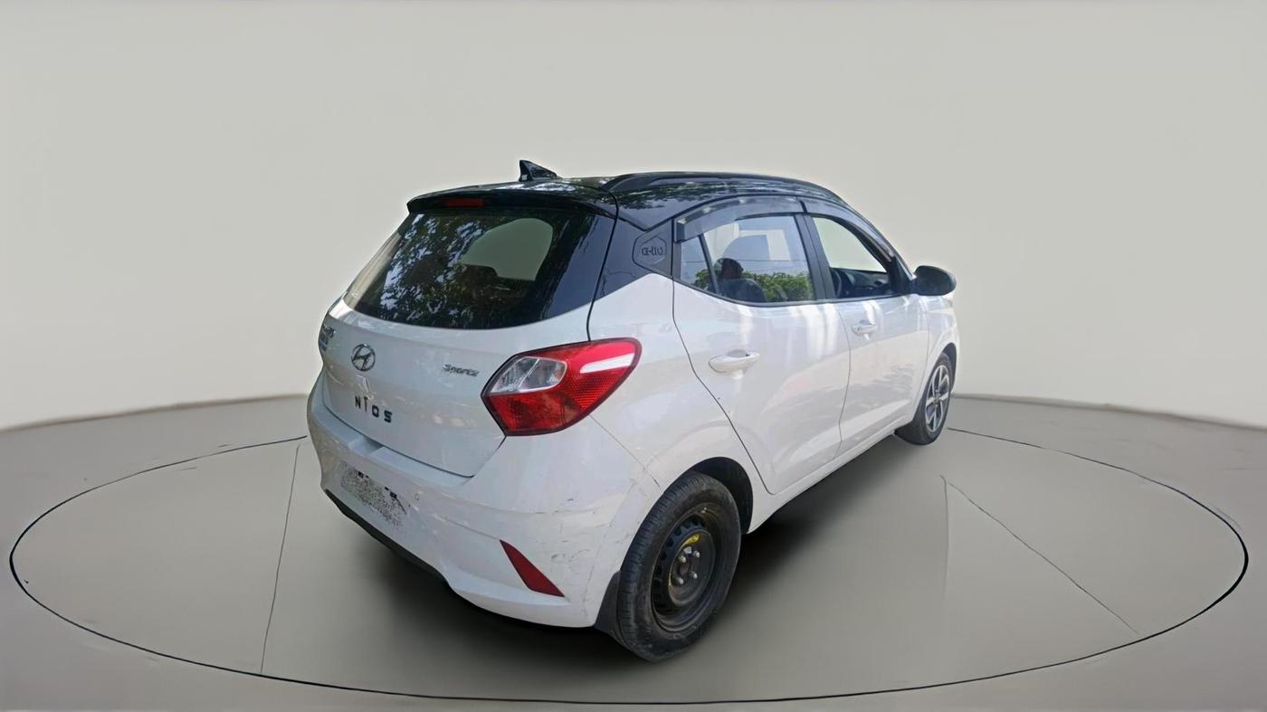 2021 Hyundai GRAND I10 NIOS SPORTZ 1.2 KAPPA VTVT DUAL TONE, Petrol, Manual, 1,14,048 km, exterior
