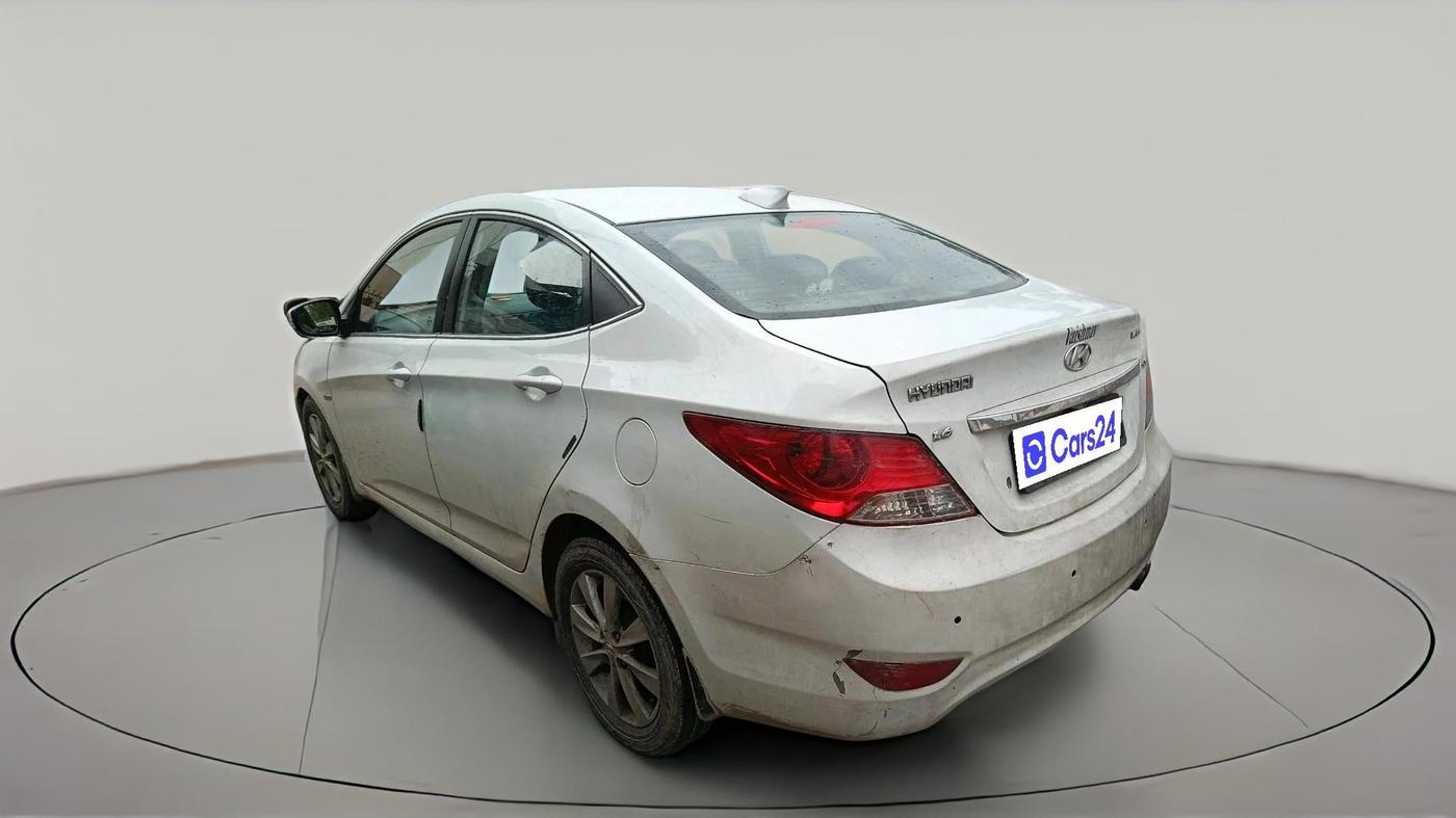 2012 Hyundai Verna FLUIDIC 1.6 CRDI SX, Diesel, Manual, 94,402 km, exterior