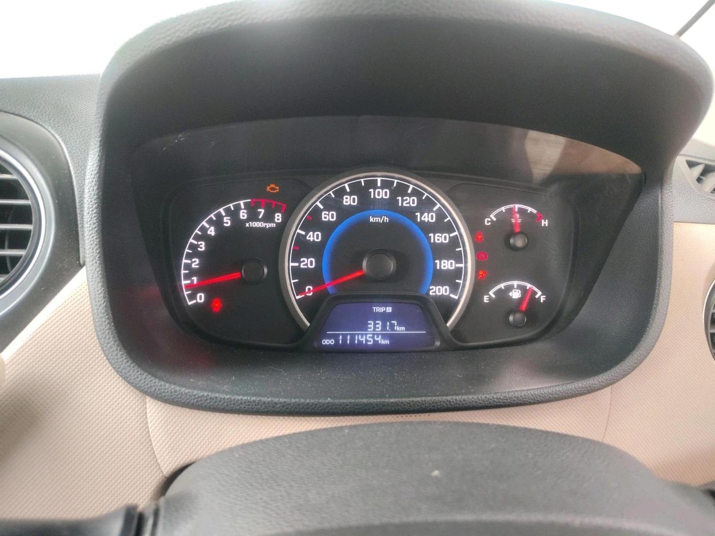 2019 Hyundai Grand i10 MAGNA 1.2 KAPPA VTVT, CNG, Manual, 1,11,454 km, interior