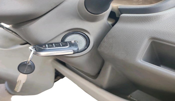 2014 Datsun Go T, CNG, Manual, 86,969 km, interior