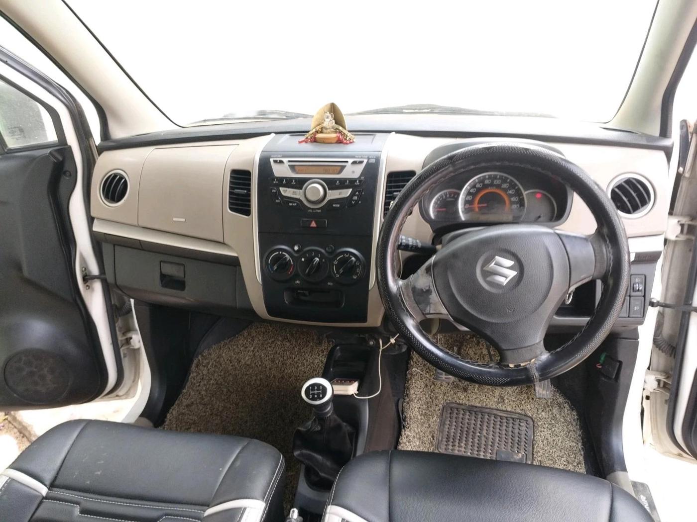 2015 Maruti Wagon R 1.0 VXI, Petrol, Manual, 1,46,315 km, interior