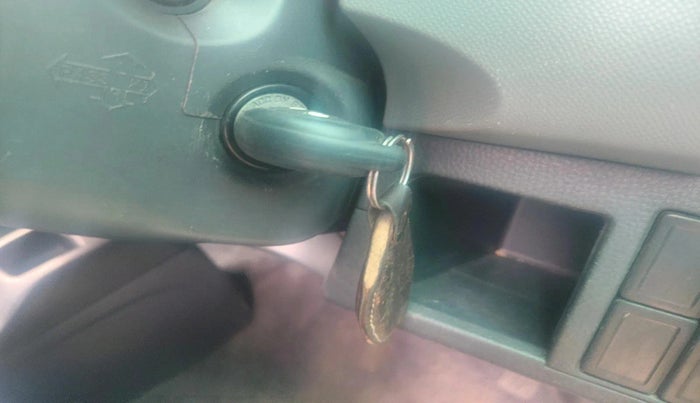 2012 Maruti Wagon R 1.0 VXI, Petrol, Manual, 86,776 km, interior