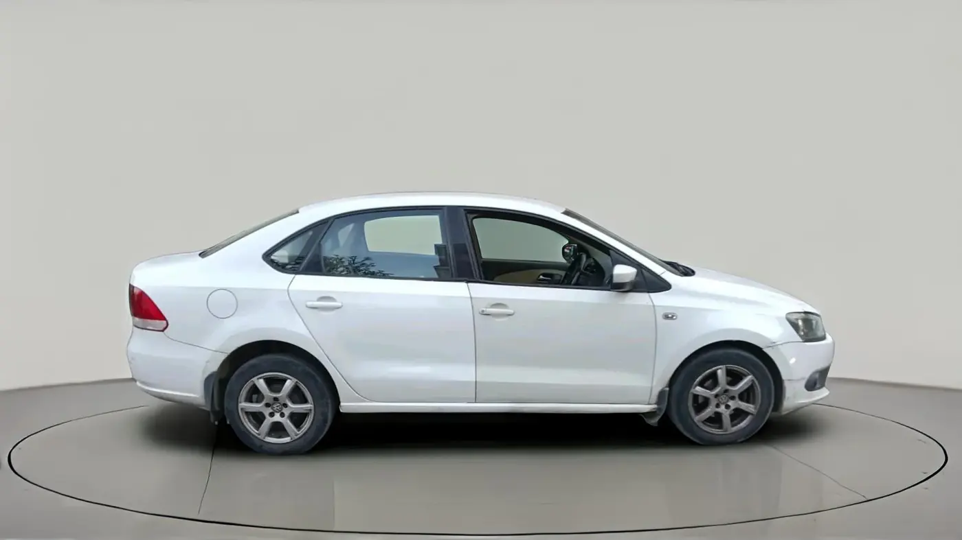 2013 Volkswagen Vento HIGHLINE DIESEL 1.6, Diesel, Manual, 1,33,244 km, exterior