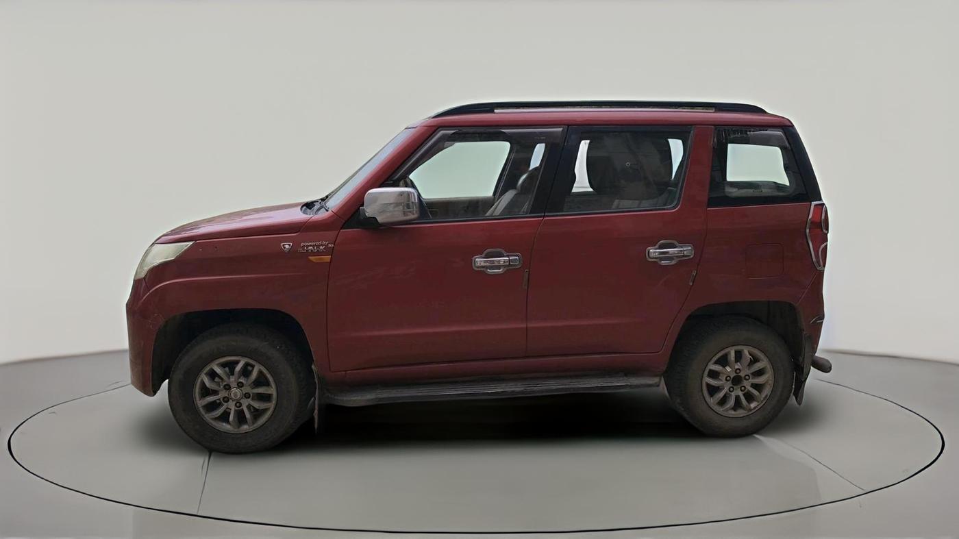 2015 Mahindra TUV300 T8, Diesel, Manual, 1,77,895 km, exterior