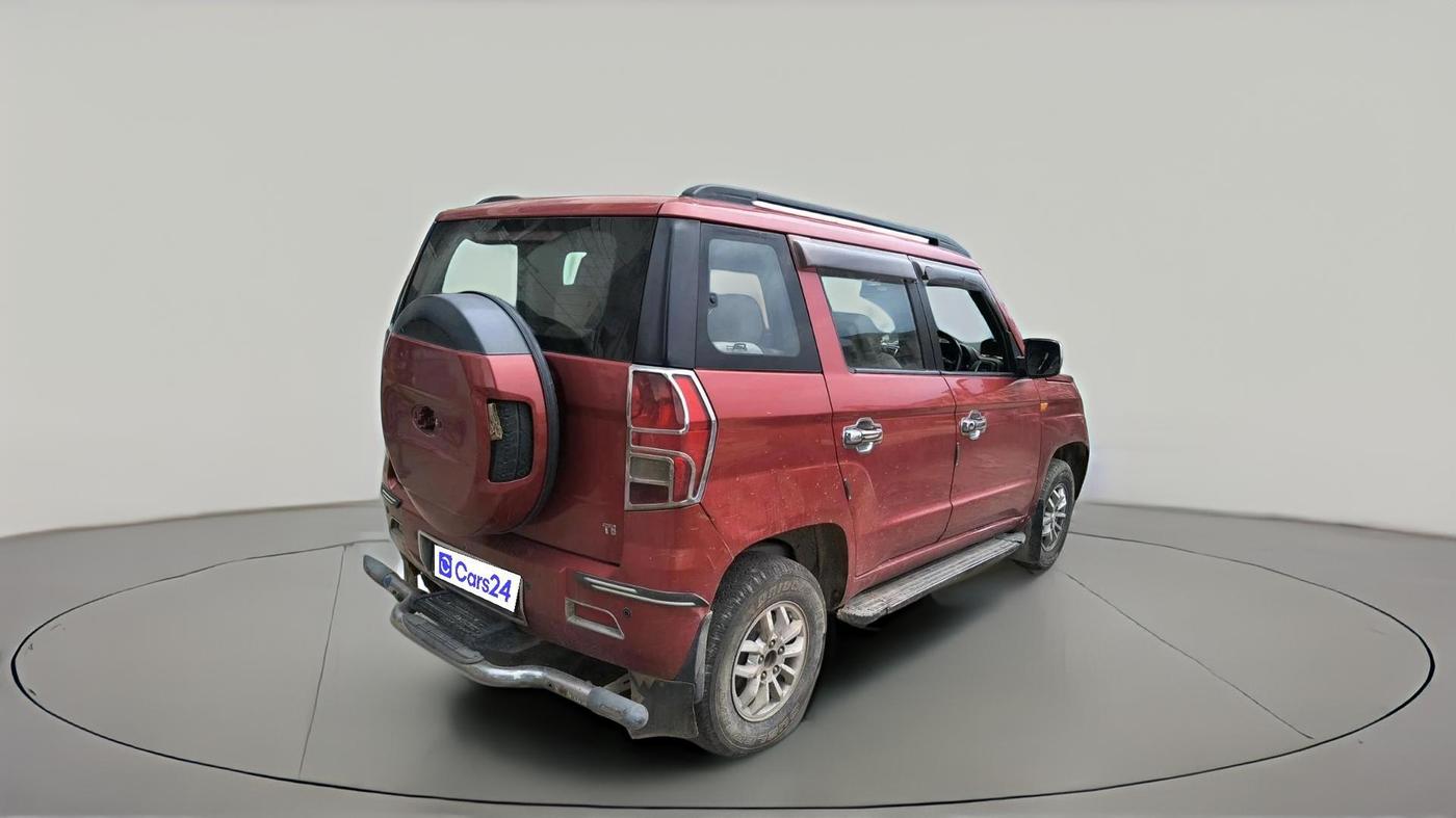 2015 Mahindra TUV300 T8, Diesel, Manual, 1,77,895 km, exterior