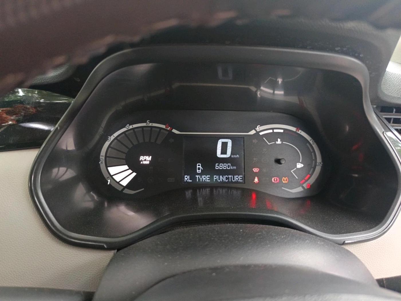 2026 Nissan Gravite Acenta Petrol 1.0L Manual, Petrol, Manual, 6,880 km, interior