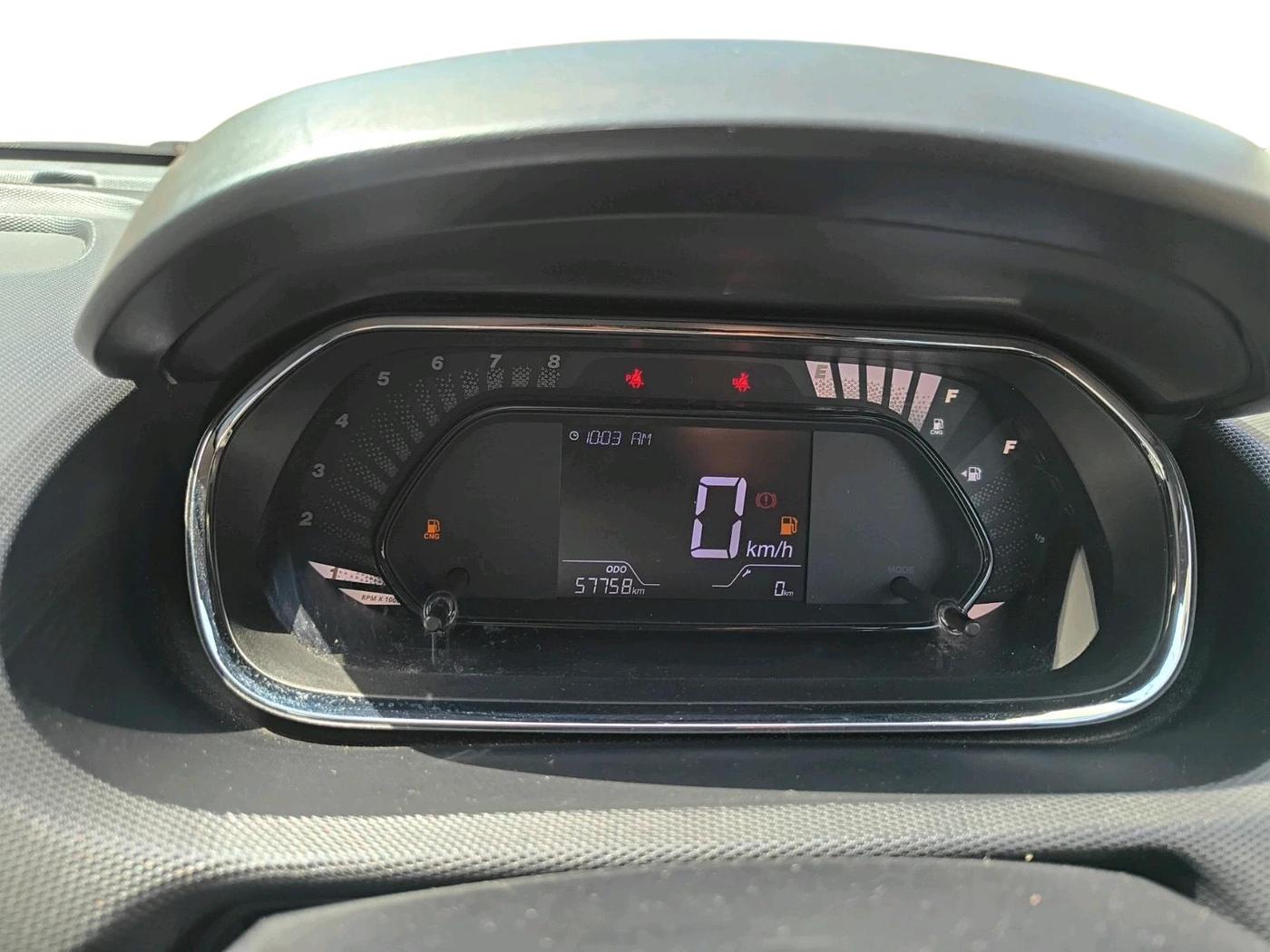2022 Tata Tiago XT CNG, CNG, Manual, 57,758 km, interior