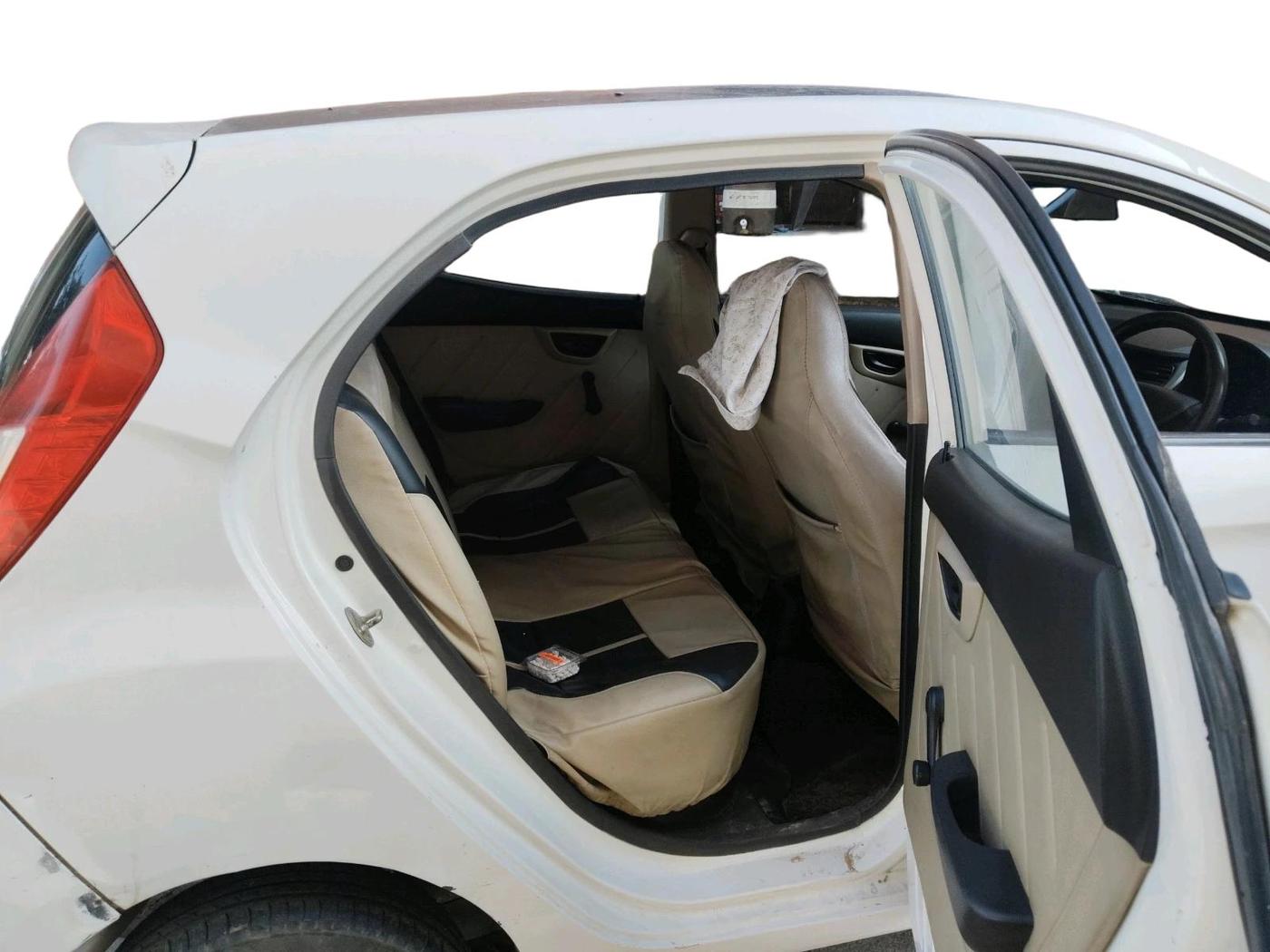 2011 Hyundai Eon ERA, Petrol, Manual, 73,301 km, interior