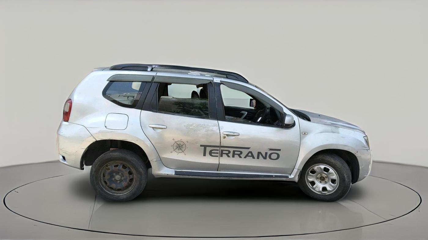 2013 Nissan Terrano XL (D), Diesel, Manual, 1,50,417 km, exterior