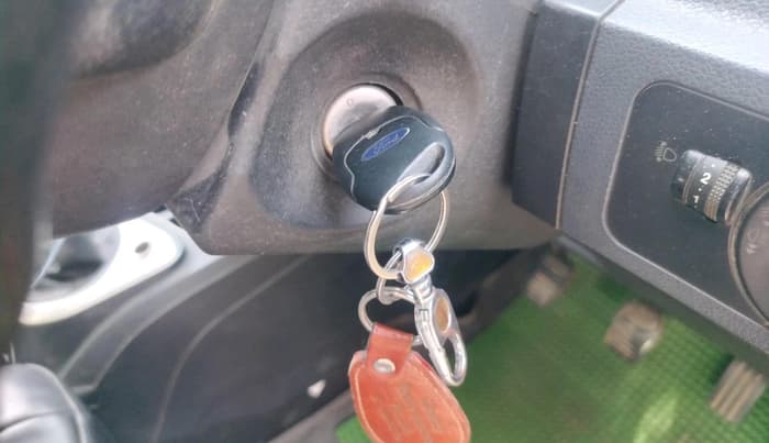 2012 Ford Figo TITANIUM 1.4 DIESEL, Diesel, Manual, 1,10,369 km, interior