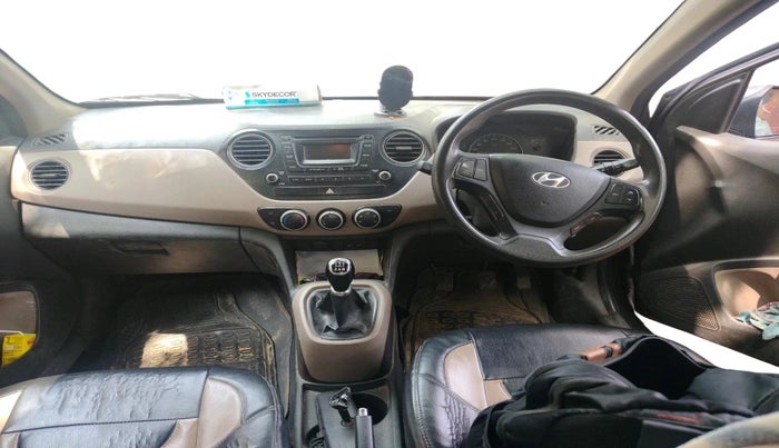 2015 Hyundai Grand i10 SPORTZ 1.2 KAPPA VTVT, Petrol, Manual, 1,23,205 km, interior