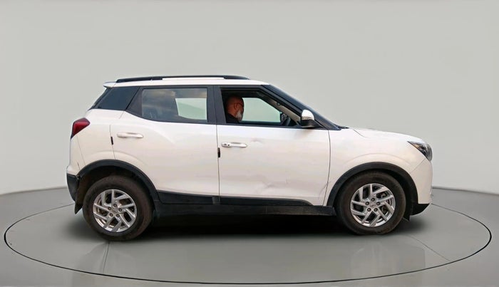 2022 Mahindra XUV300 W8 1.2 PETROL, Petrol, Manual, 1,11,622 km, exterior