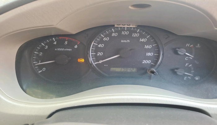 2013 Toyota Innova 2.5 GX 8 STR, Diesel, Manual, 1,79,423 km, interior