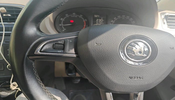 2016 Skoda Rapid AMBITION 1.6 MPI MT, Petrol, Manual, 81,792 km, interior