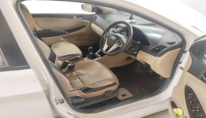 2013 Hyundai Verna FLUIDIC 1.6 CRDI SX, Diesel, Manual, 1,04,074 km, interior