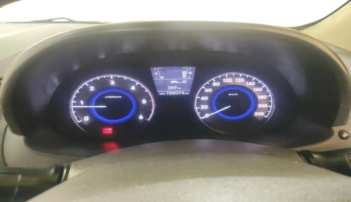 2013 Hyundai Verna FLUIDIC 1.6 CRDI SX, Diesel, Manual, 1,04,074 km, interior