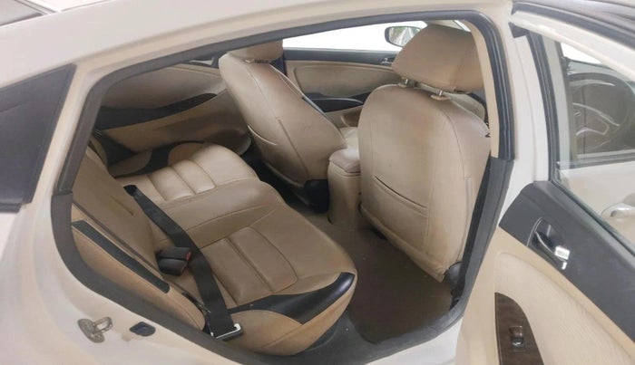 2013 Hyundai Verna FLUIDIC 1.6 CRDI SX, Diesel, Manual, 1,04,074 km, interior