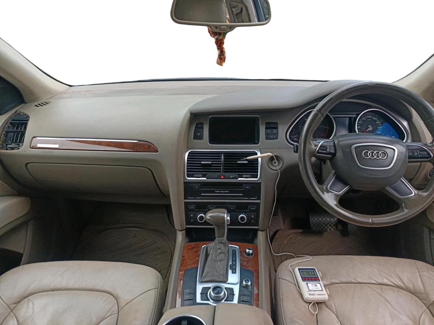 2014 Audi Q7 3.0 TDI QUATTRO, Diesel, Automatic, 1,31,232 km, interior