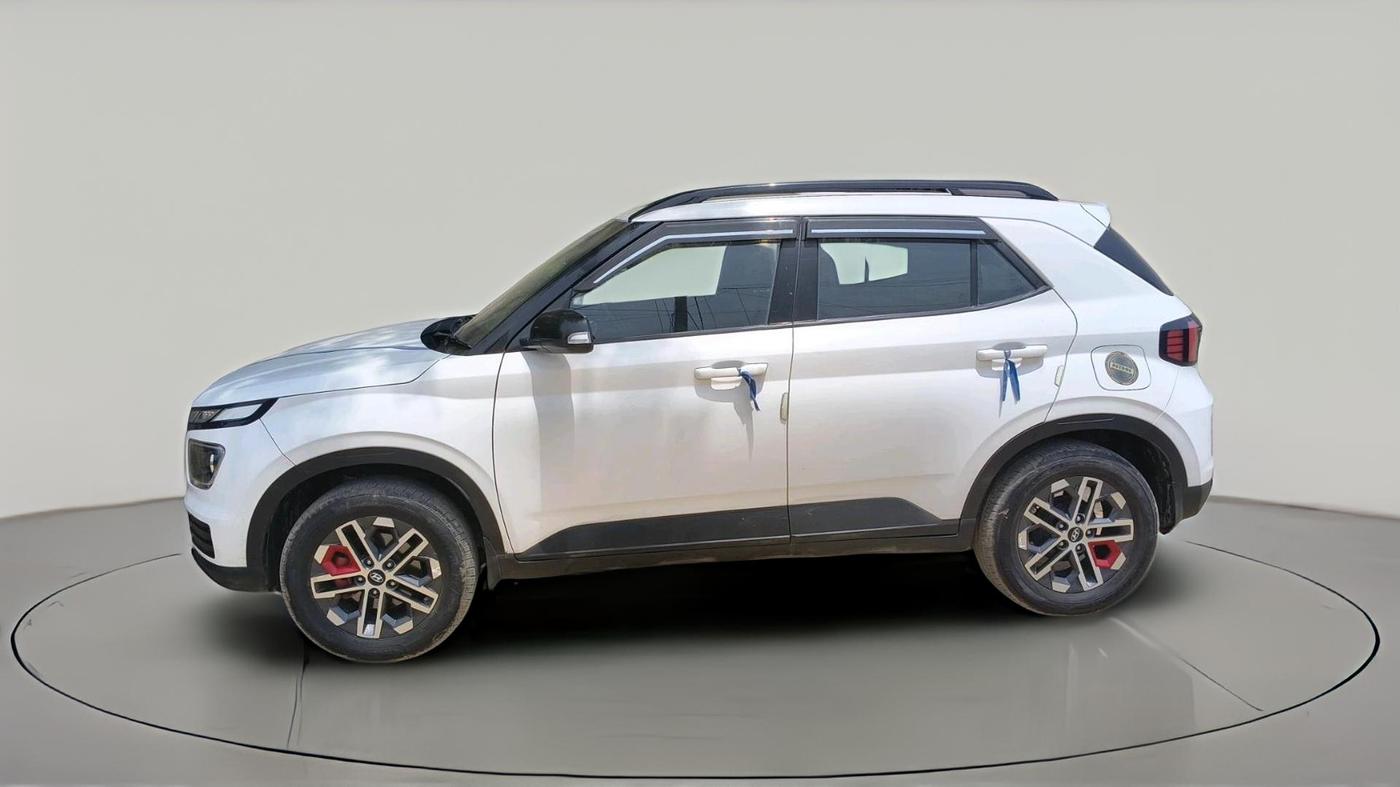 2023 Hyundai VENUE  SX(O) 1.0 Turbo MT Knight Edition, Petrol, Manual, 49,292 km, exterior