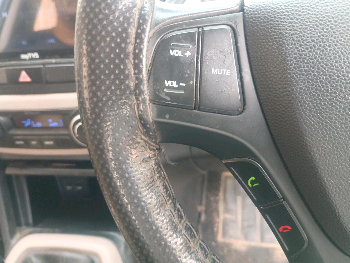 2014 Hyundai Xcent S 1.2, Petrol, Manual, 1,19,476 km, interior