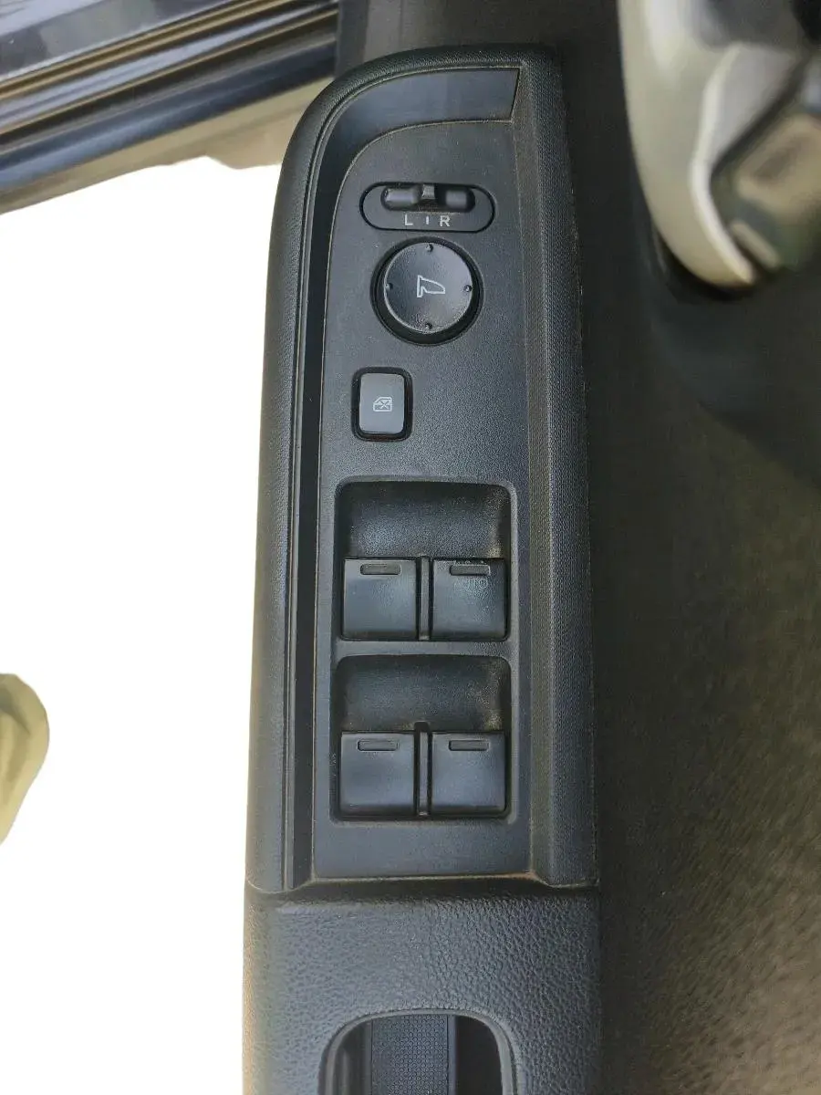 2016 Honda BR-V 1.5L I- DTEC S, Diesel, Manual, 92,044 km, interior