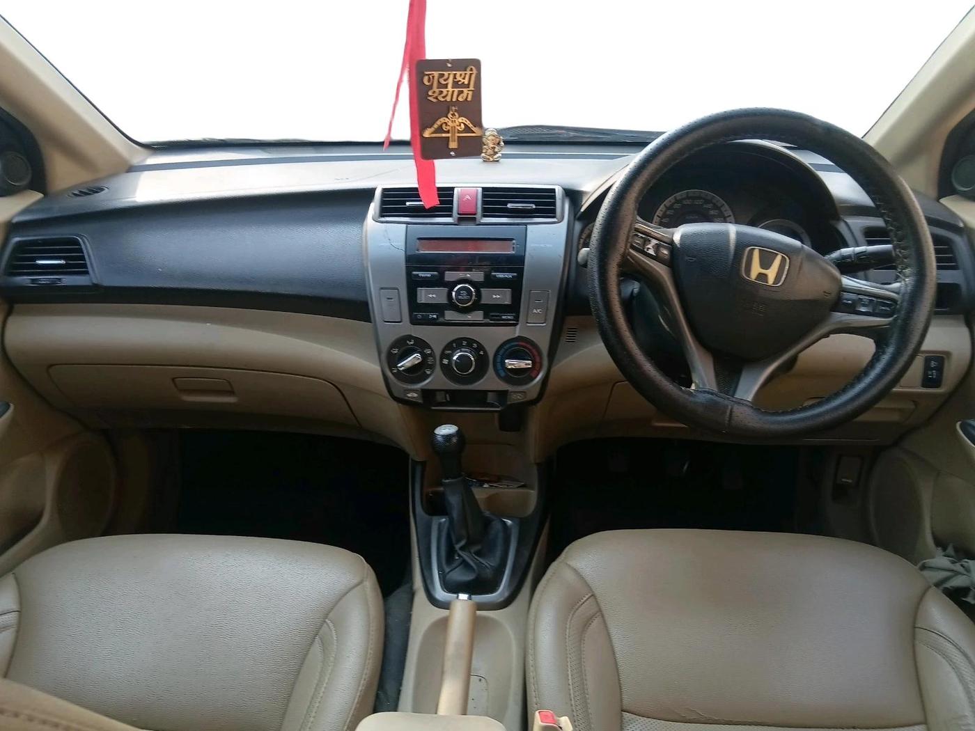 2012 Honda City 1.5L I-VTEC V MT, Petrol, Manual, 2,12,403 km, interior